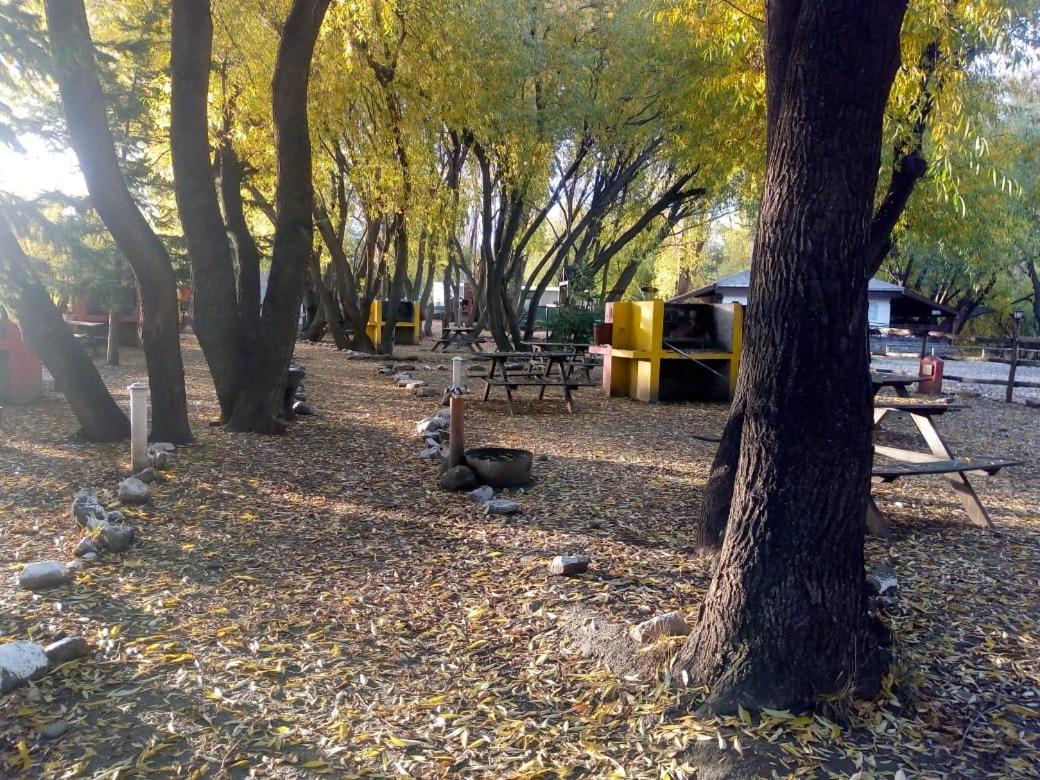 Camping Y Hostal El Ovejero เอลกาลาฟาเต ภายนอก รูปภาพ