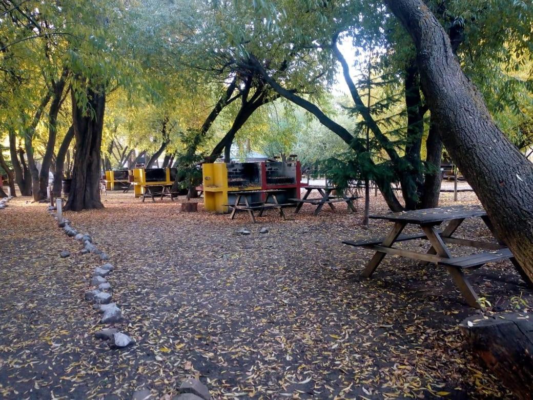 Camping Y Hostal El Ovejero เอลกาลาฟาเต ภายนอก รูปภาพ